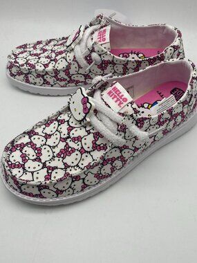 HEY DUDE WENDY HELLO KITTY TAKEOVER #44737-1KI